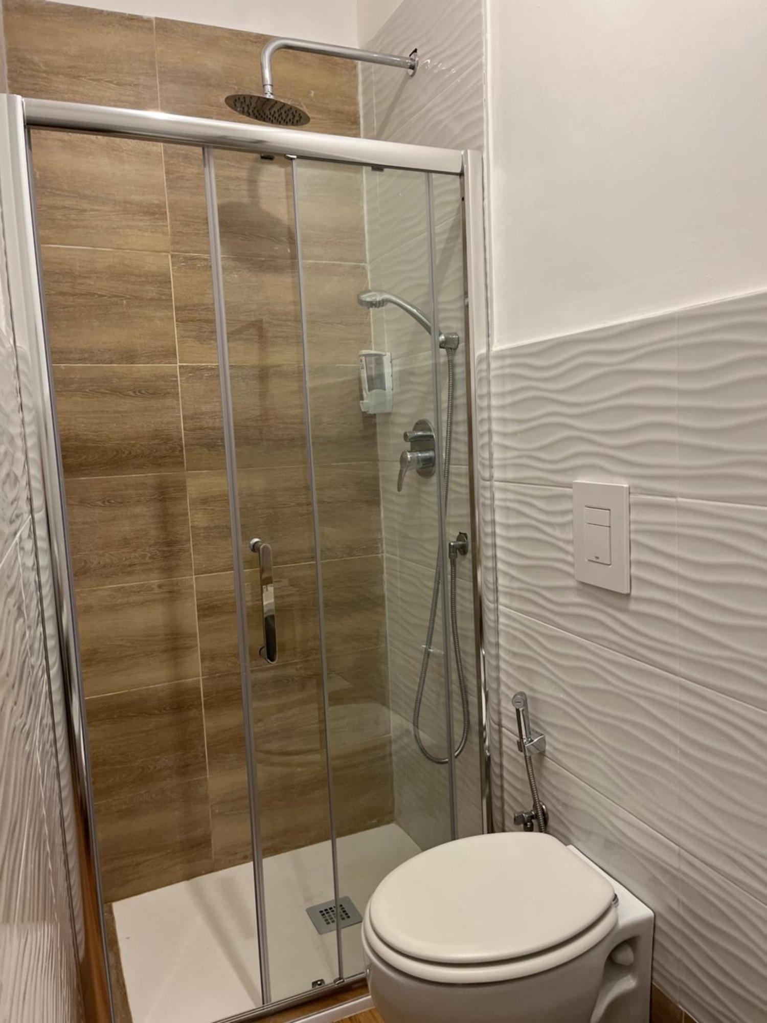 Dimora Albicocca Apartment Bari Bagian luar foto