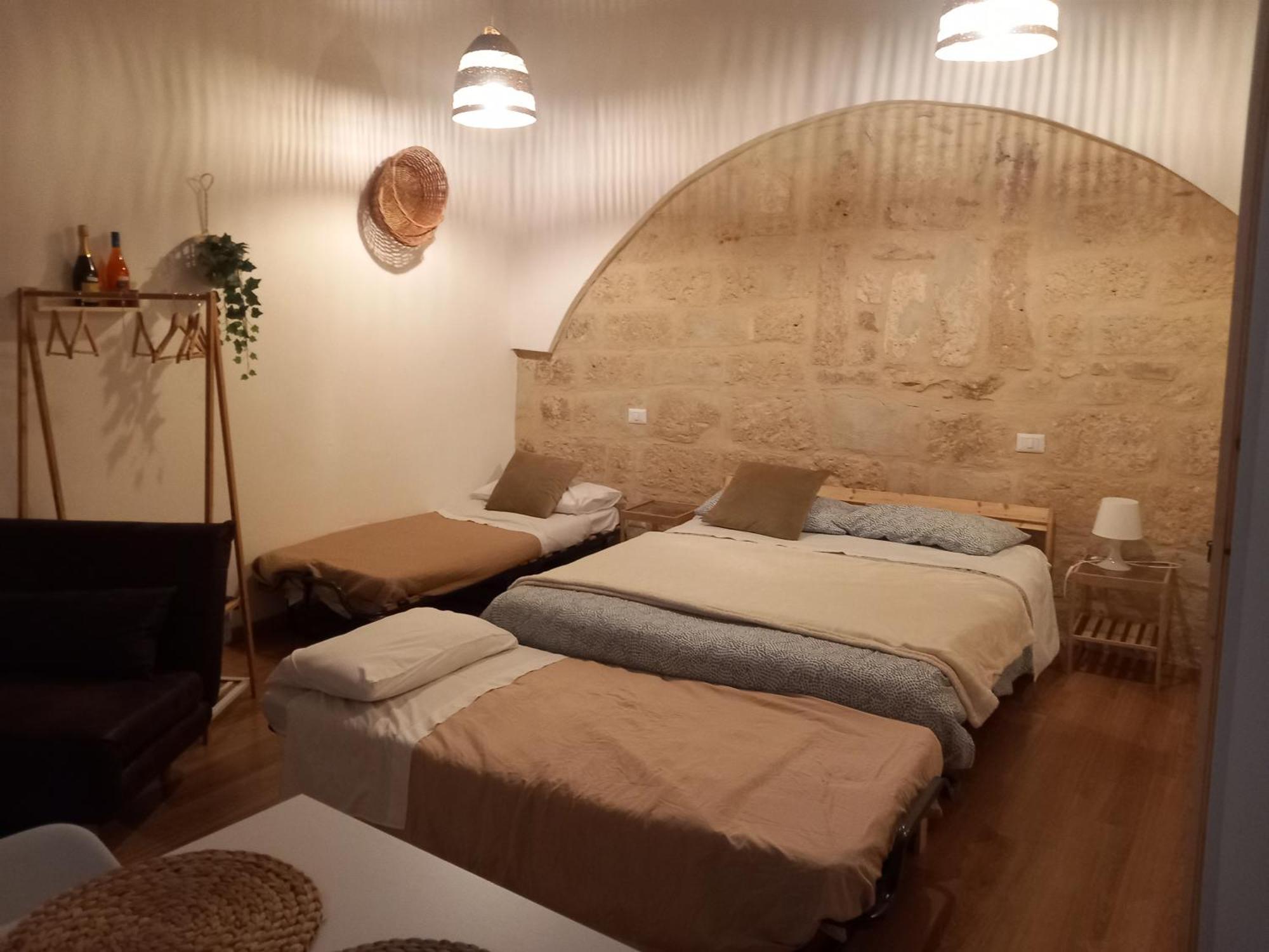 Dimora Albicocca Apartment Bari Bagian luar foto